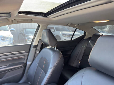 2022 Nissan Altima 2.5 SR