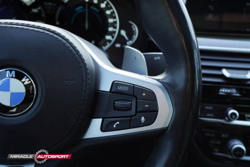 2018 BMW 5 Series 530e xDrive iPerformance