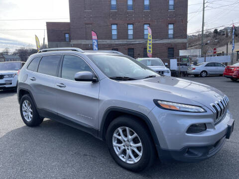 2016 Jeep Cherokee for sale at TD Motor Leasing LLC in Staten Island NY