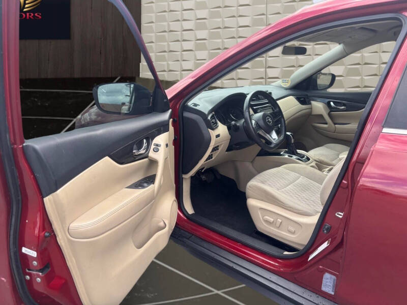2018 Nissan Rogue SV