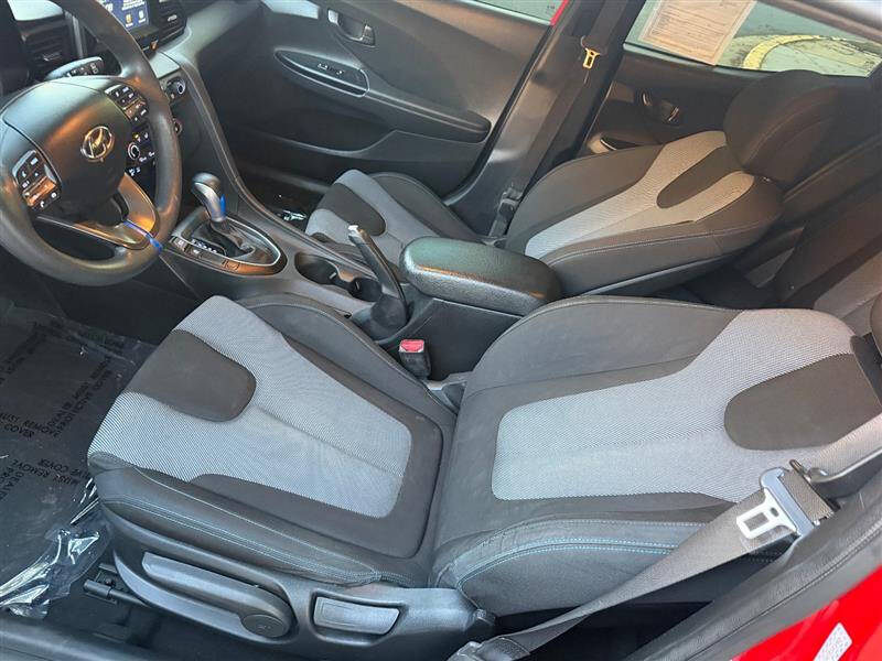 2019 Hyundai Veloster
