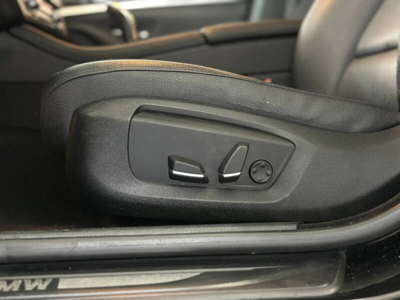 2016 BMW 5 Series 528i