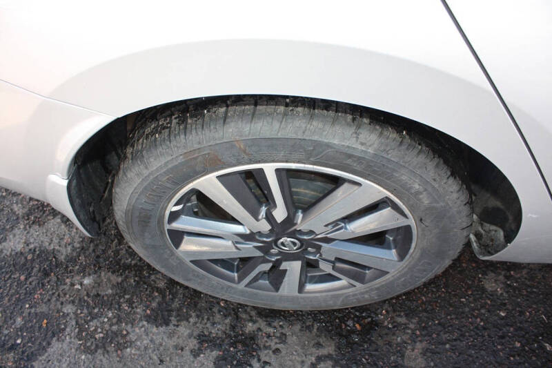 2020 Nissan Versa SV