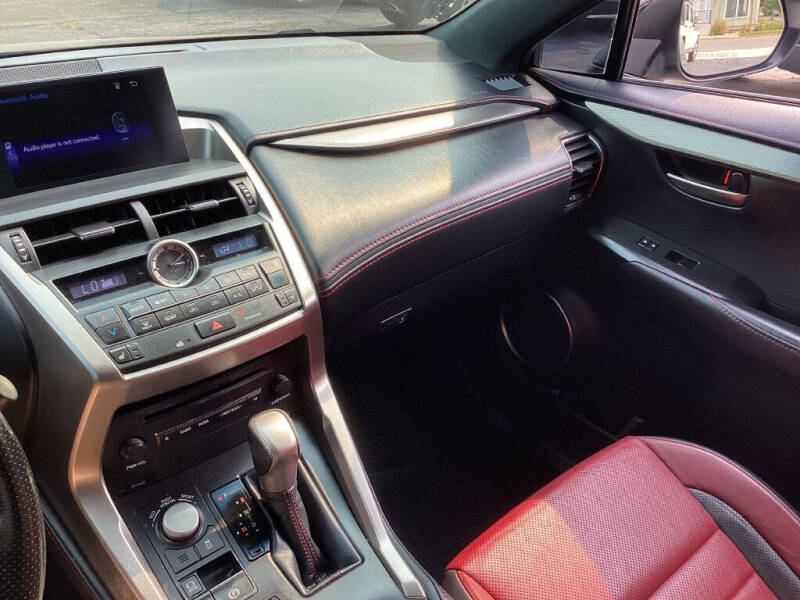 2017 Lexus NX 200t