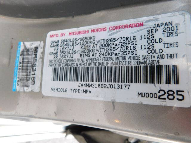 2002 Mitsubishi Montero XLS