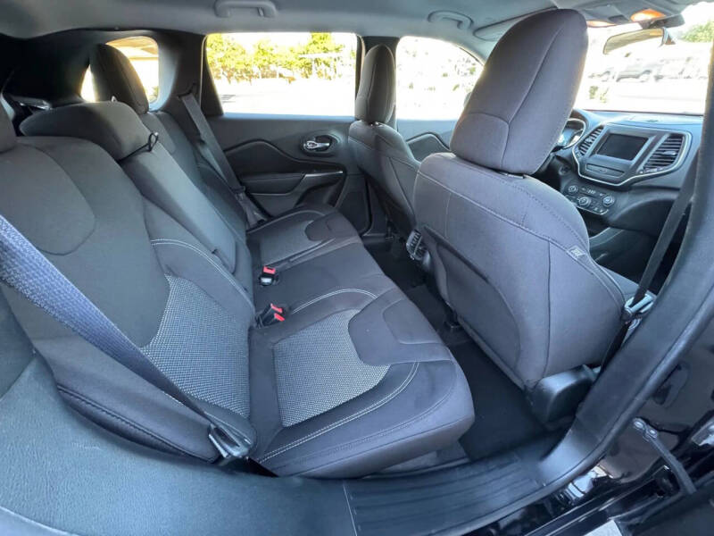 2020 Jeep Cherokee Latitude