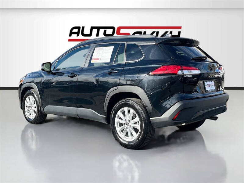 2024 Toyota Corolla Cross LE