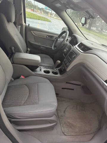 2013 Chevrolet Traverse LS