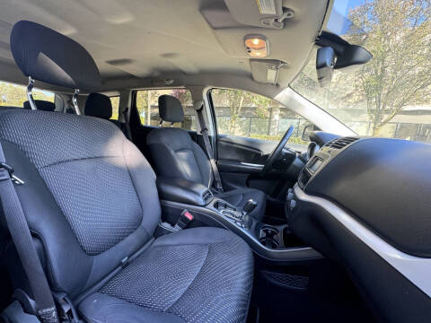 2018 Dodge Journey SE