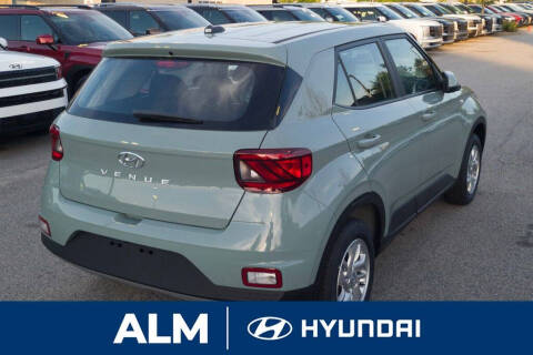 2026 Hyundai Venue SE