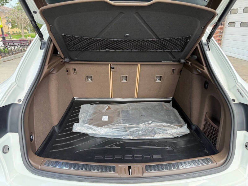 2016 Porsche Macan S
