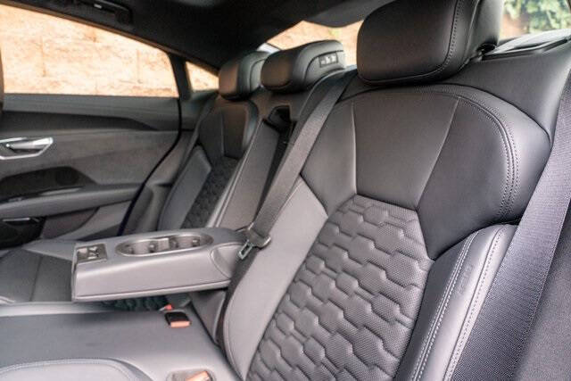 2023 Audi e-tron GT quattro Prestige