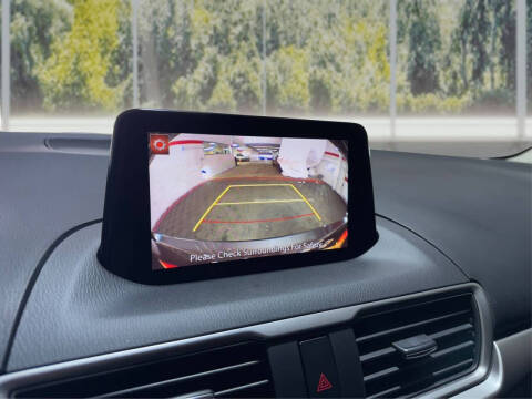 2018 Mazda MAZDA3 Touring