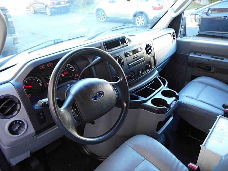 2014 Ford E-Series E-250