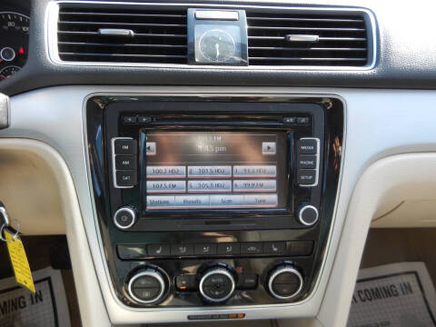 2012 Volkswagen Passat SE