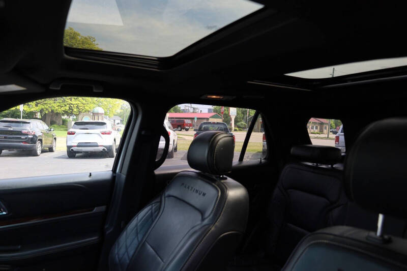 2017 Ford Explorer Platinum