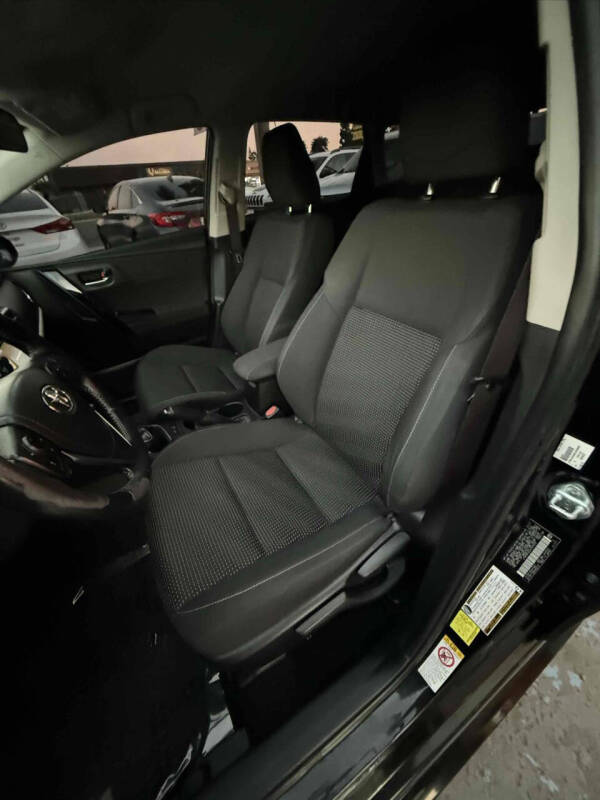 2017 Toyota Corolla iM