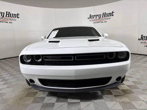 2023 Dodge Challenger SXT