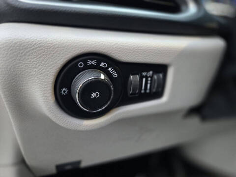 2017 Chrysler Pacifica Touring Plus