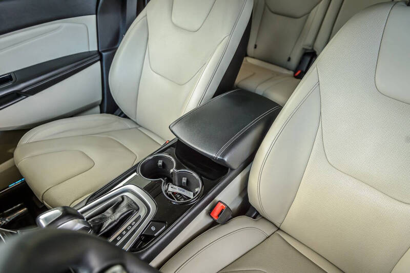2015 Ford Edge Titanium