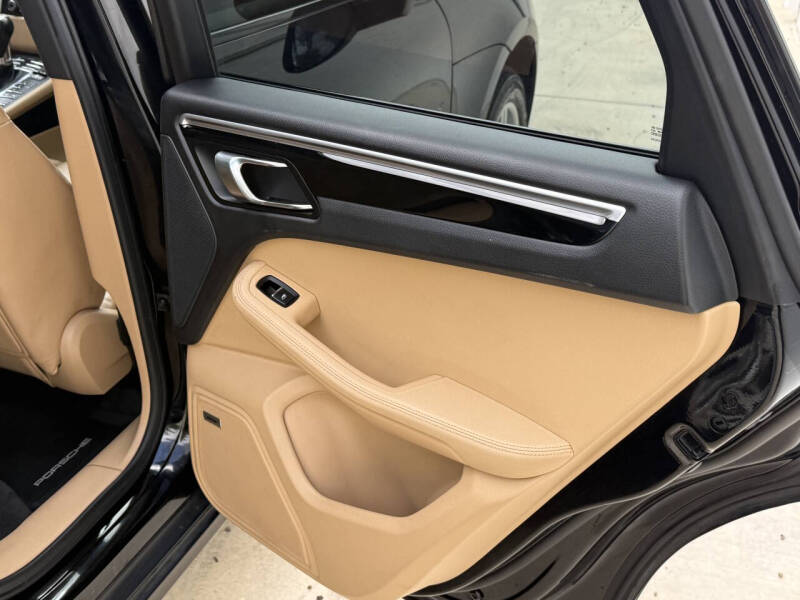 2018 Porsche Macan S