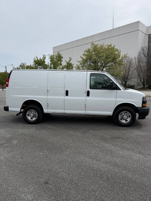 2020 Chevrolet Express 2500