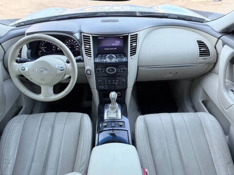 2013 Infiniti FX37
