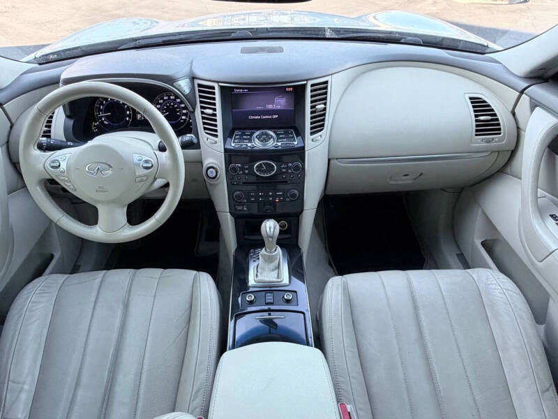 2013 Infiniti FX37