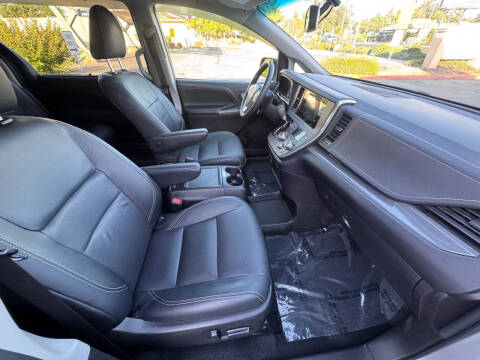 2017 Toyota Sienna