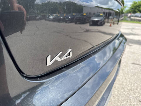 2025 Kia K4 EX