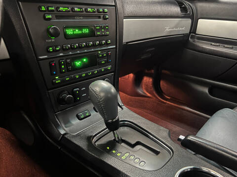 2005 Ford Thunderbird Deluxe