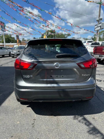 2017 Nissan Rogue Sport SV