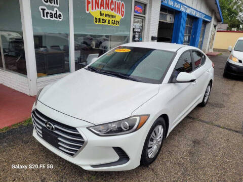 2017 Hyundai Elantra for sale at AutoMotion Sales in Franklin OH