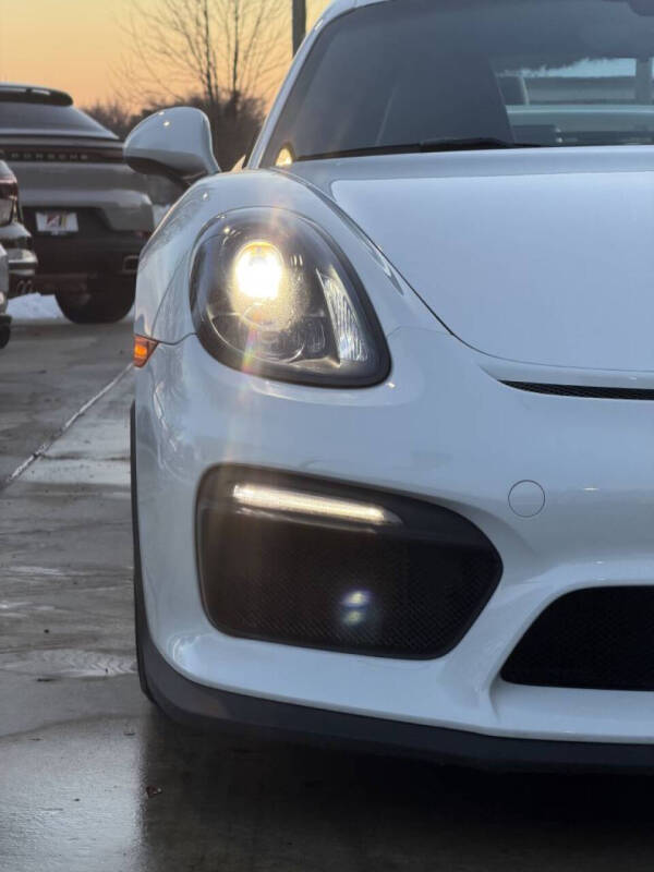 2016 Porsche Cayman GT4