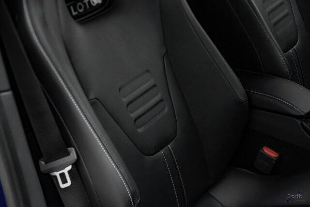 2025 Lotus Emira V6 Base