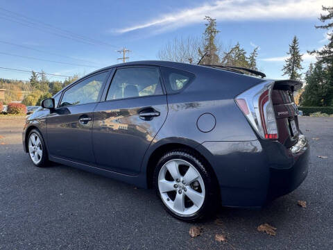 2014 Toyota Prius Five
