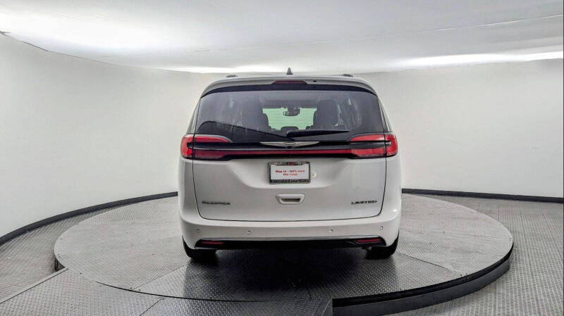 2023 Chrysler Pacifica Limited