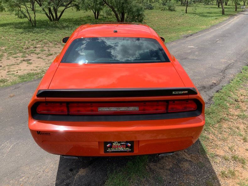 2008 Dodge Challenger SRT8