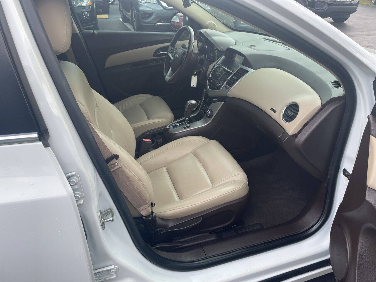 2014 Chevrolet Cruze  - $9,999