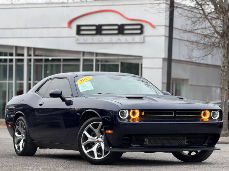 2015 Dodge Challenger SXT's photo