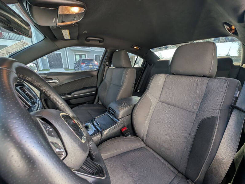 2017 Dodge Charger SXT