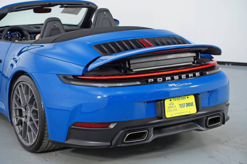 2025 Porsche 911 Carrera