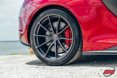 2016 McLaren 675LT