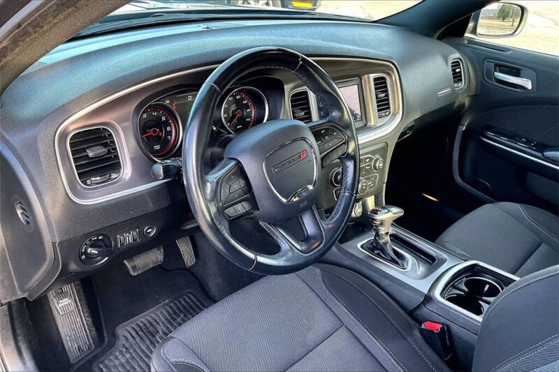 2019 Dodge Charger SXT