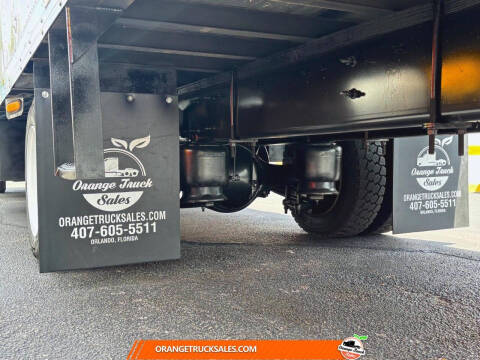 2020 Freightliner M2 106