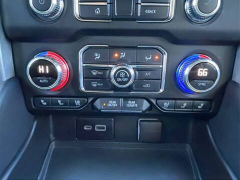 2022 GMC Yukon XL SLT