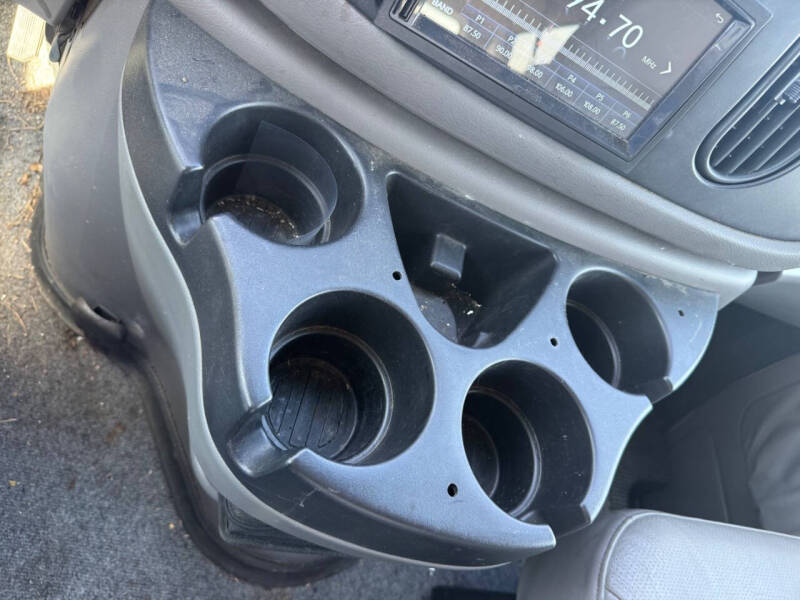 2001 Ford E-Series E-350 SD XL