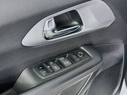 2023 Chrysler Pacifica Touring