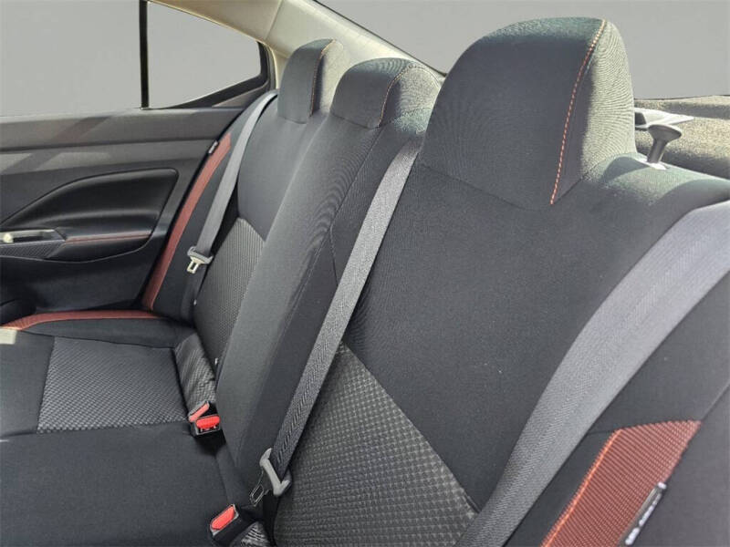 2025 Nissan Versa SR