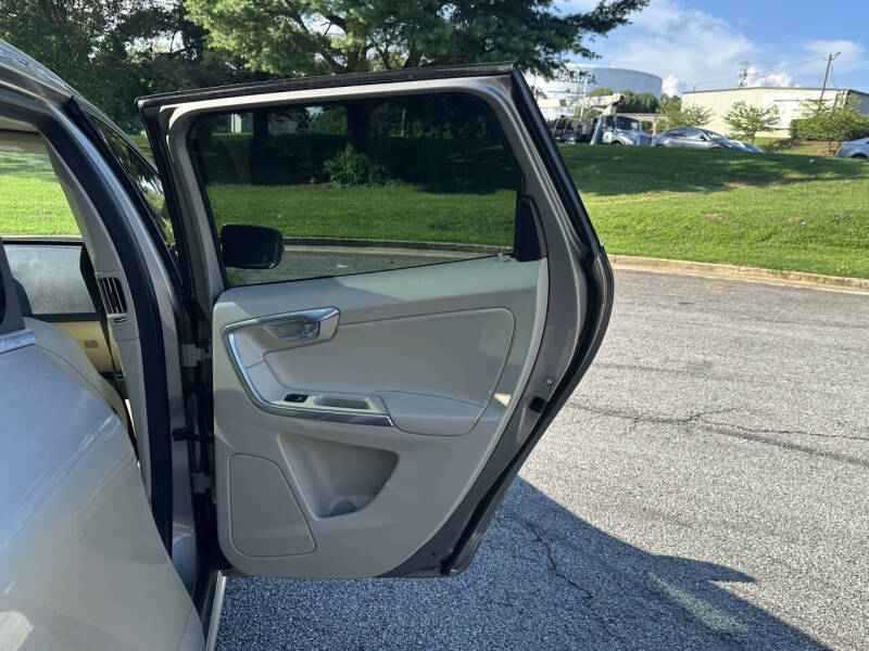 2015 Volvo XC60 T6 Drive-E